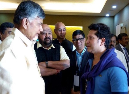 సీఎం చంద్రబాబును కలిసిన సచిన్ టెండుల్కర్