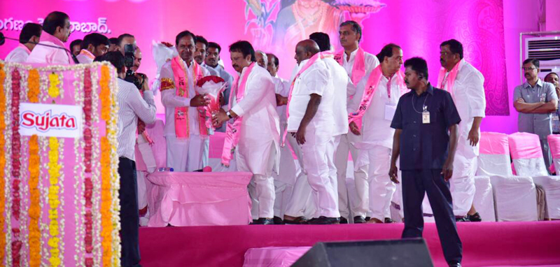 అధ్యక్షుడిగా సీం కేసీఆర్ ఏకగ్రీవ ఎన్నిక