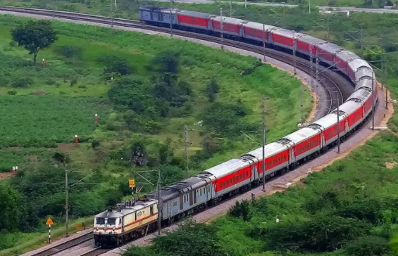 కోచ్ లు మారుతున్నాయి..