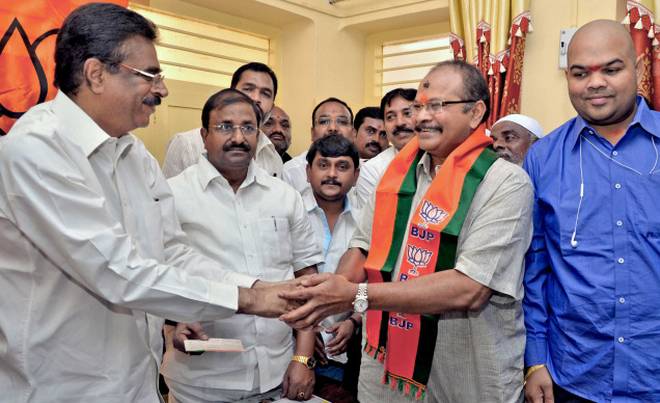 ఏపీ బీజేపీకి మరో భారీ షాక్!