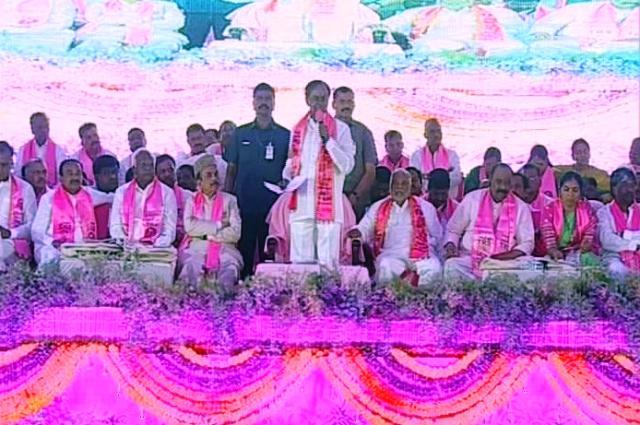 టీఆర్ఎస్ కు భారీ విరాళాలు