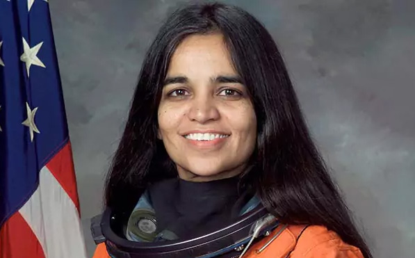 అమెరికా వీర మహిళ కల్పనాచావ్లా : ట్రంప్