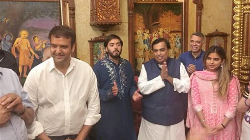 ఇస్కాన్ ఆలయాన్ని దర్శించుకున్న ఈశా