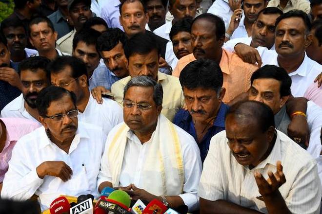 హైదరాబాద్ కు కాంగ్రెస్ జేడీఎస్ ఎమ్మెల్యేలు?