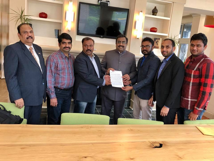 రాంమాధవ్ ను కలిసిన ఎన్ఆర్ఐ తెలుగుదేశం నేతలు
