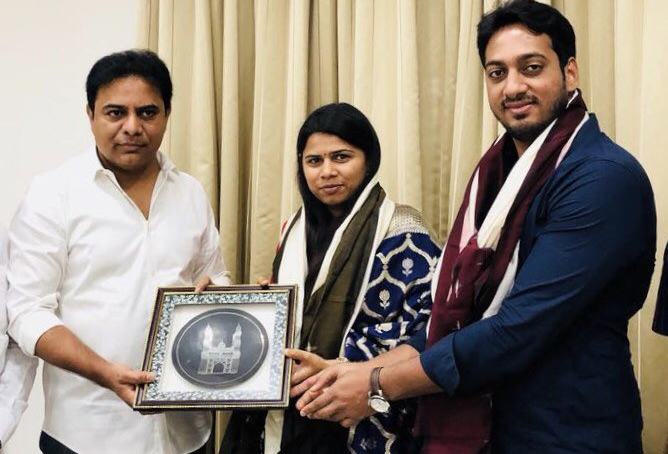 కేటీఆర్ కు అఖిలప్రియ ఆహ్వానం