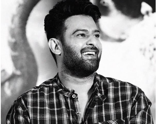 ప్రభాస్, సుజిత్, యువి క్రియేషన్స్ మూవీ టైటిల్ ‘సాహో’….