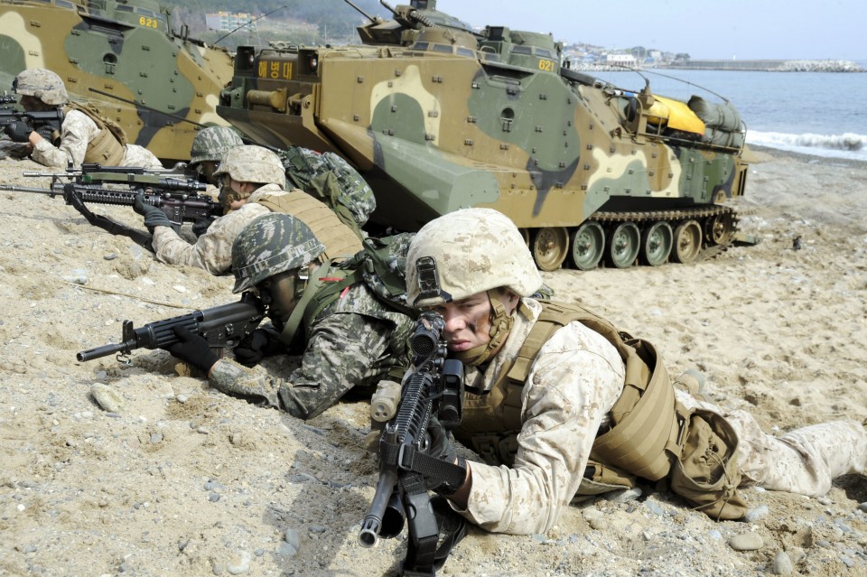 దక్షిణ కొరియాలో అమెరికా సైనిక విన్యాసాలు నిరవధిక నిలిపివేత