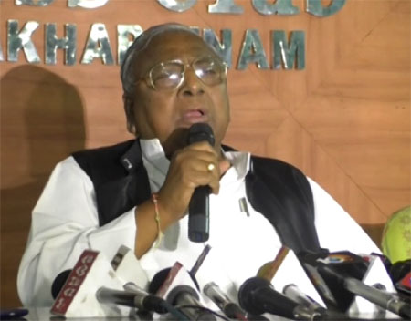 ఇప్పుడున్నదానికే కేసీఆర్ రావడం లేదు… ఇక కొత్తదెందుకు