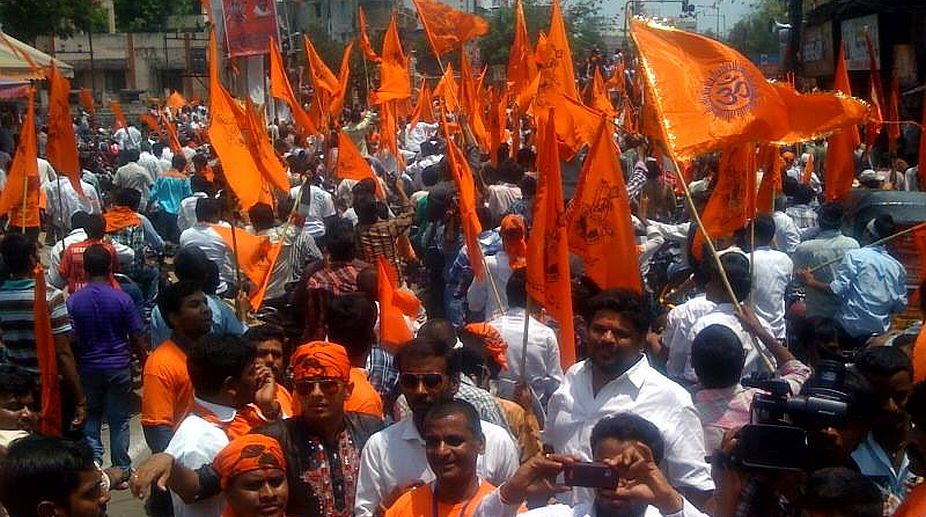 అమెరికా కాన్సులేట్ ముట్టడికి యత్నం