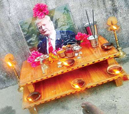 ట్రంప్‌ను దైవంగా పూజిస్తున్న తెలంగాణ యువకుడు