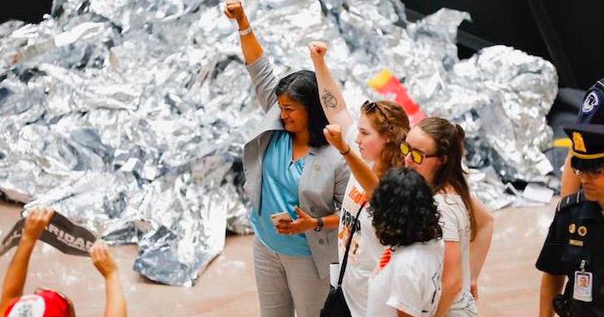 ట్రంప్‌పై భగ్గుమన్న మహిళలు..