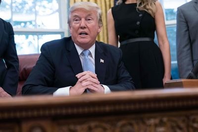 బాధితుల కోసం నా ప్రార్థనలు : ట్రంప్