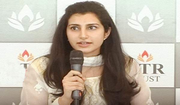 రాజకీయాలంటే ఏ మాత్రం ఆసక్తి లేదు