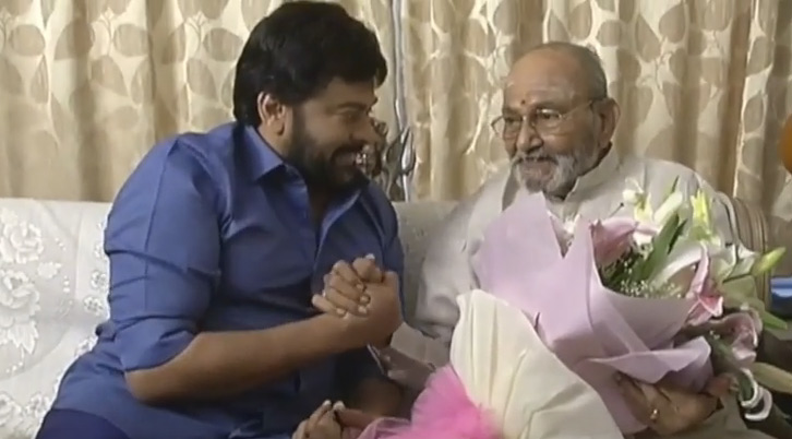 విశ్వనాథ్ కు మెగాస్టార్ శుభాకాంక్షలు