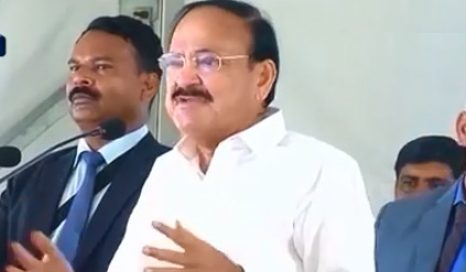 రాజకీయాలకిక శాశ్వత సెలవు