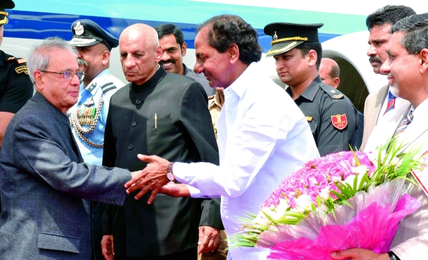 రాష్ట్రపతికి ఘన స్వాగతం