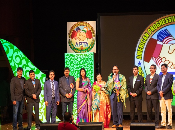 ఆప్త వార్షికోత్సవ సభల్లో మెరిసిన అతిధులు