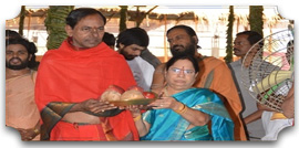 Cm Kcr Starts Ayutha Chandi Yagam 