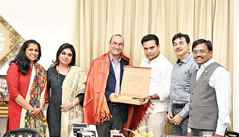 వీహబ్ లో పర్యావరణ వ్యవస్థ : సేల్స్‌ఫోర్స్‌