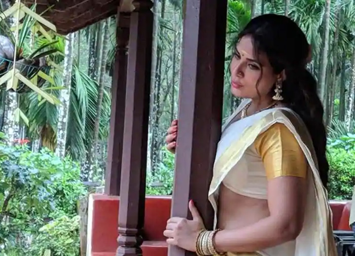 షకీలా బయోపిక్ లో బాలీవుడ్ బ్యూటీ