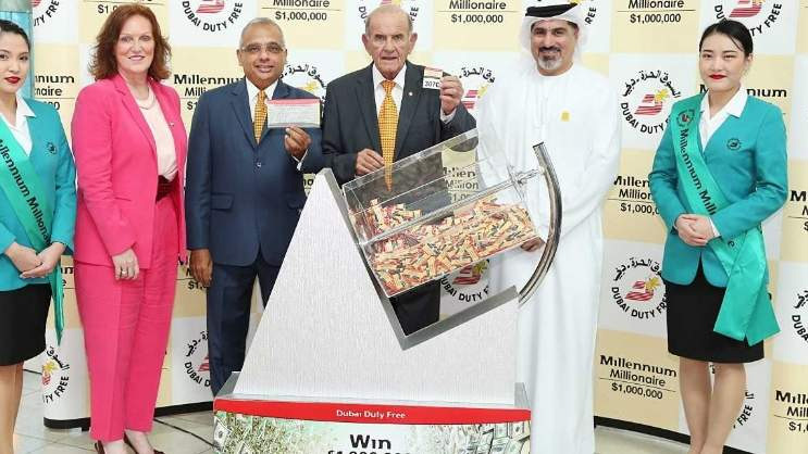 జాక్ పాట్ కొట్టిన భారతీయుడు