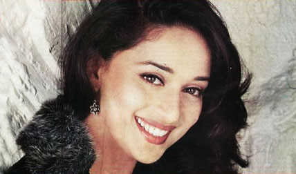 మాధురి మనుసు తెలుగుపై మళ్లిందా?