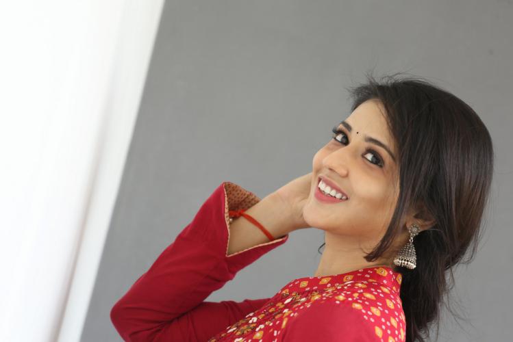 నా ఫస్ట్ మూవీ గీతా ఆర్ట్స్ యువి క్రియేషన్స్  వంటి పెద్ద బేనర్లలో చేయడం నా అదృష్టం : ప్రియాంక జవాల్కర్