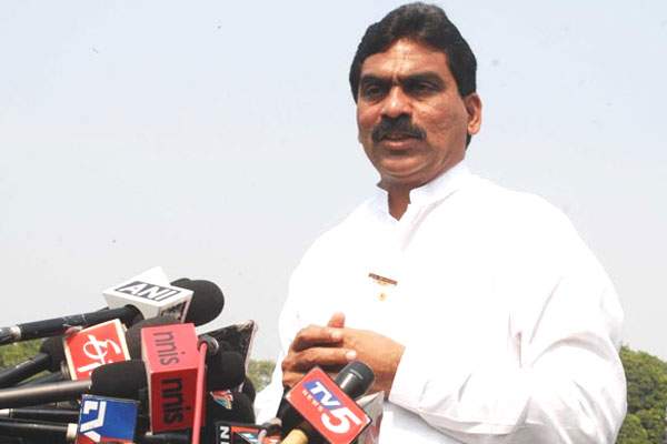 తెలంగాణ ఎన్నికల ఫలితాలపై లగడపాటి సంచలన వ్యాఖ్యలు