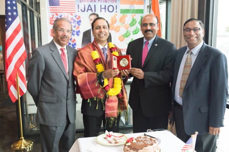 రాజా కృష్ణమూర్తికి డాలస్ లో ఘన సన్మానం