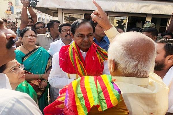 పూరీ జగన్నాథస్వామిని దర్శించుకున్న సీఎం కేసీఆర్