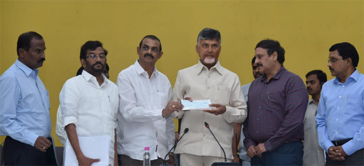 గిడ్డంగుల సంస్థ రూ.3 కోట్ల చెల్లింపు