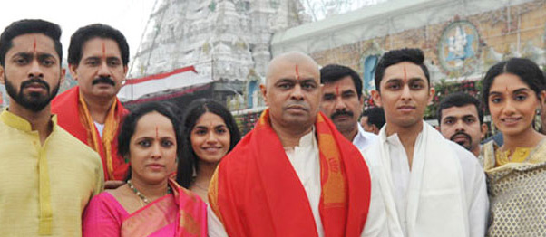 ఉక్కు మొక్కు తీర్చుకున్న సీఎం రమేశ్