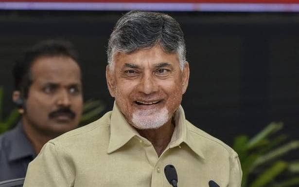 కాకినాడ సమీపంలో జీఎంఆర్ ఓడరేవుకు శంకుస్థాపన