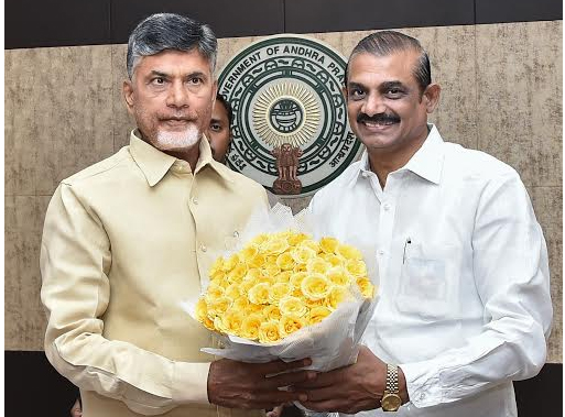 గిడ్డంగుల సంస్థ చైర్మన్ గా ప్రసాద్ పునర్నియామకం గిడ్డంగుల సంస్థ చైర్మన్ గా ప్రసాద్ పునర్నియామకం