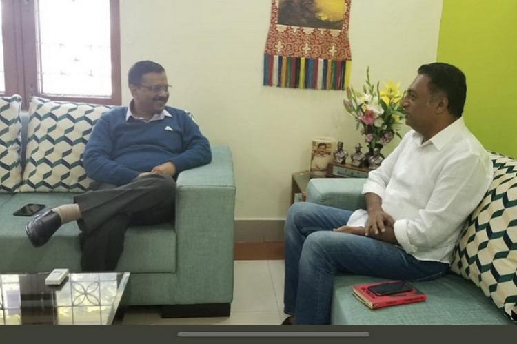 కేజ్రీవాల్ తో ప్రకాశ్ రాజ్ భేటీ