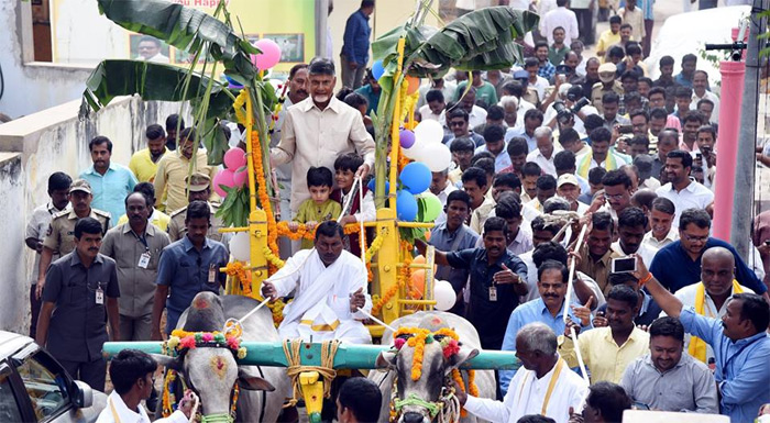 పల్లెతనం …ముఖ్యమంత్రి చంద్రబాబు గొప్పదనం