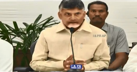కెసిఆర్ ఫెడరల్ ఫ్రంట్ కు స్పందన లేదు: టెలికాన్ఫరెన్స్ లో సీఎం చంద్రబాబు