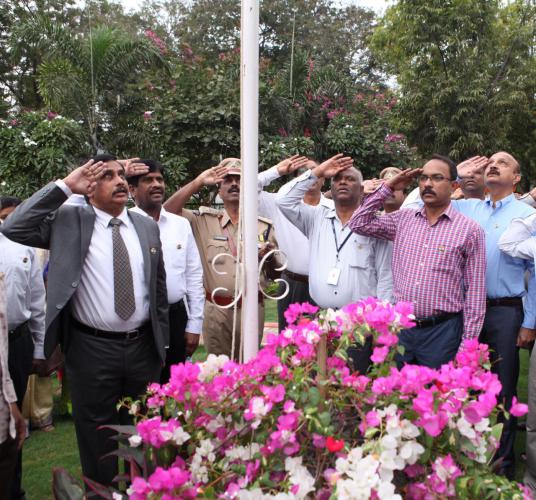 MD HMRL hoisted the National Flag at Metro Rail Bhavan, Begumpet