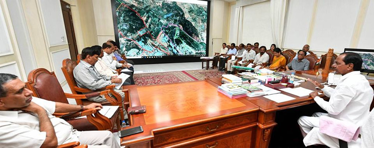 యాదాద్రి పునరుద్ధరణ పనులపై ముఖ్యమంత్రి కేసీఆర్ ప్రగతి భవన్ లో సమీక్ష