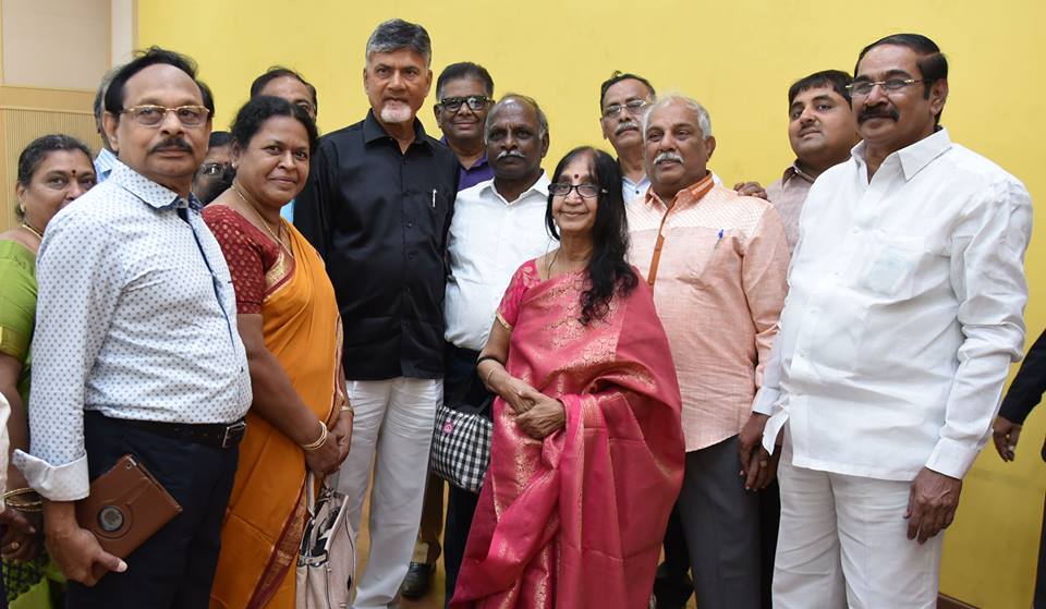 రానున్న ఎన్నికల్లో శుభం జరగాలని ఏపీలోని పలువురు ప్రాంతాల డాక్టర్లు ఆకాంక్షించారు