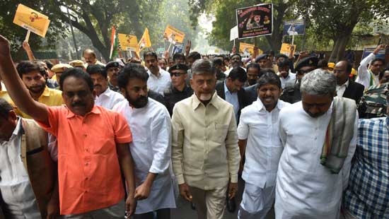 ఆంధ్రప్రదేశ్ రాష్ట్రానికి కేంద్రం తీరని అన్యాయం చేసింది