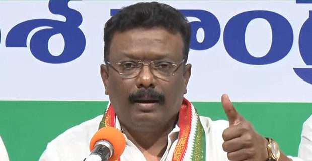 అమెరికా నుంచి విద్యార్థులను రప్పించాలి