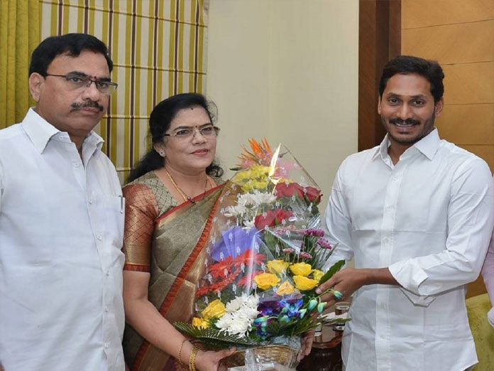 వైకాపాలో కేంద్ర మాజీ మంత్రి