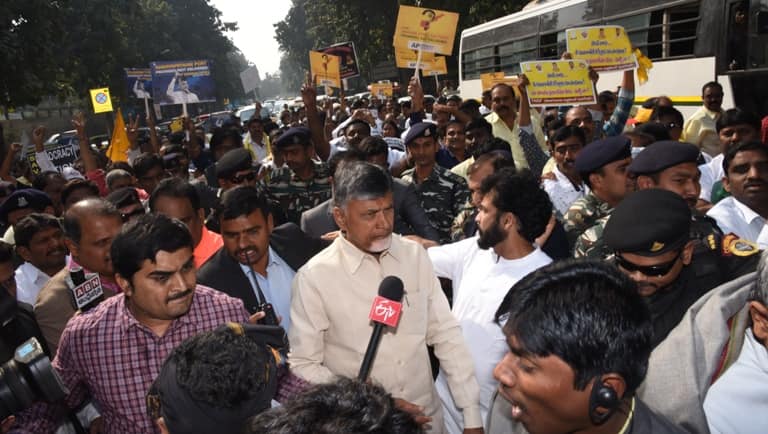 ఏపికి ప్రత్యేక హోదా దేశం మొత్తం ఇచ్చిన హామీ: చంద్రబాబు