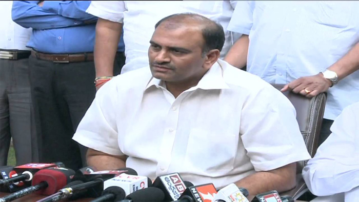 నర్సాపురం టీడీపీ ఎంపీ అభ్యర్థి ఖరారు