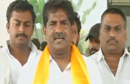 టీడీపీలో చేరిన అశోక్ బాబు
