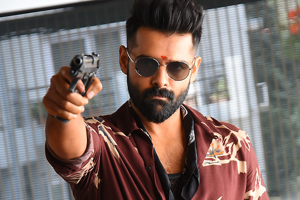 గోవా వెళుతున్న ఇస్మార్ట్ శంకర్