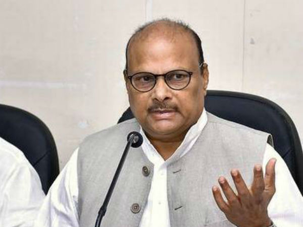 బిజెపి, వైసిపి, టిఆర్ ఎస్ లపై యనమల ధ్వజం