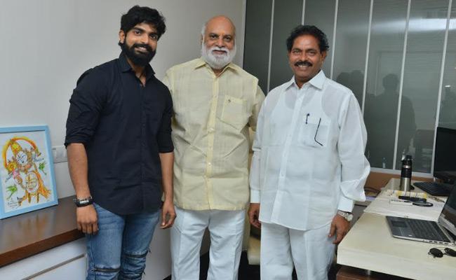 ‘ప్రాణం ఖరీదు’ ట్రైలర్ ను విడుదల చేసిన రాఘవేంద్రరావు